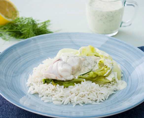 Mero con salsa de queso feta y limón