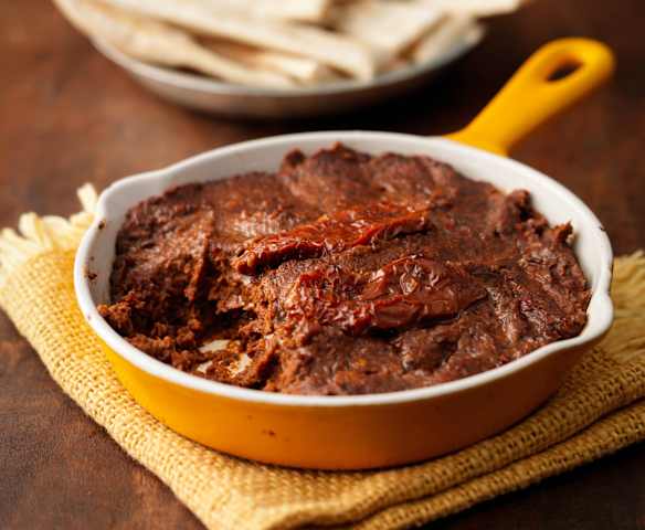 Black Bean and Sun-dried Tomato Dip