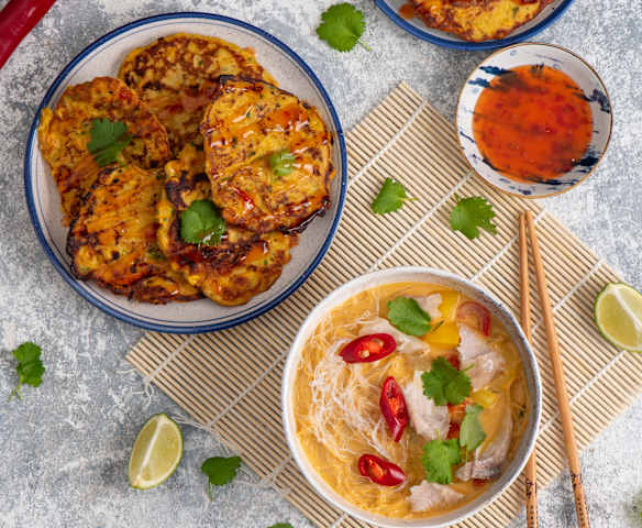 Laksa z dorszem; Tajskie placki kukurydziane