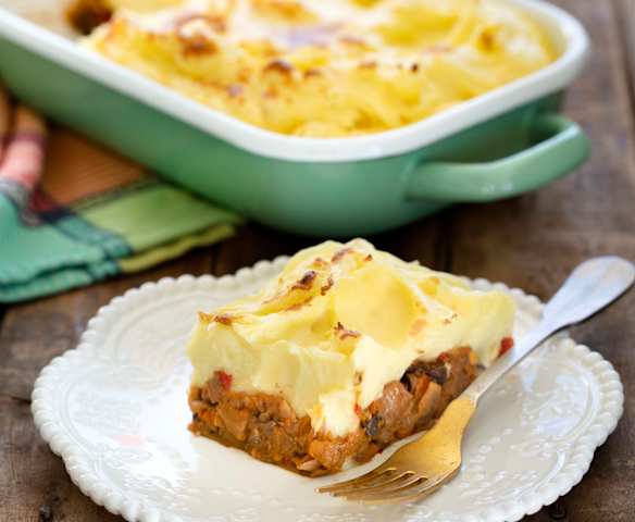 Pastel de papas con pino de berenjenas