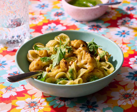 Orecchiette mit Pesto und geröstetem Blumenkohl