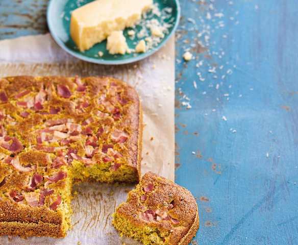 Bola rápida de milho e bacon