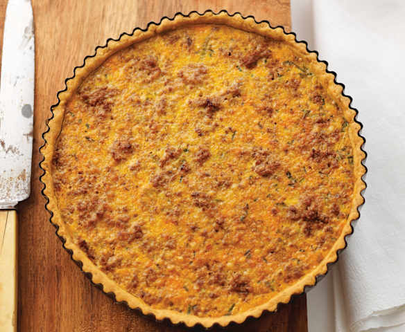 Quiche de bolonhesa e legumes