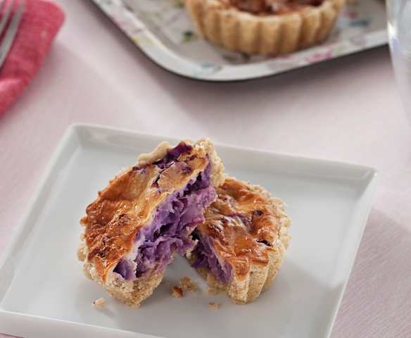 Miniquiches di cavolo rosso e formaggio di capra