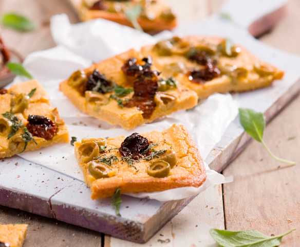 Farinata - włoski placek z ciecierzycy