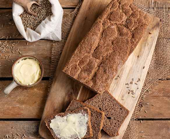 Chleb żytni pełnoziarnisty na zakwasie