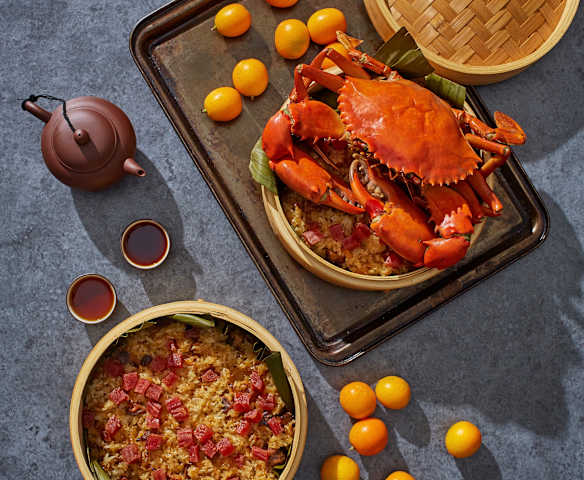 Ketan Kukus dengan Kepiting Bakau