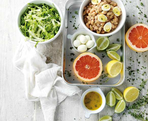 Salada de feijão branco com anchovas