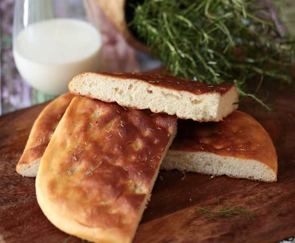 Focaccia con i fiocchi (di Erica Liverani)