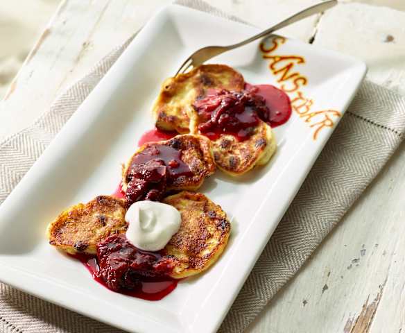 Quarkkeulchen mit Zwetschgen-Ragout