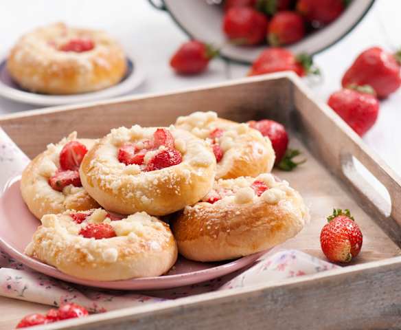 Çilekli Kıtır Çörekler