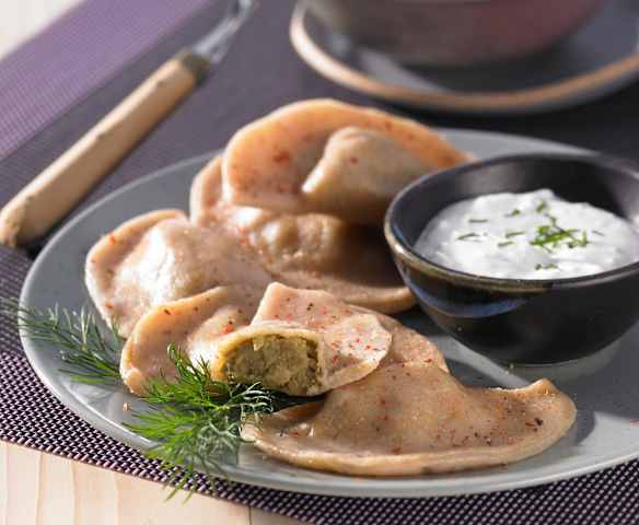 Nudeltaschen mit Linsenfüllung