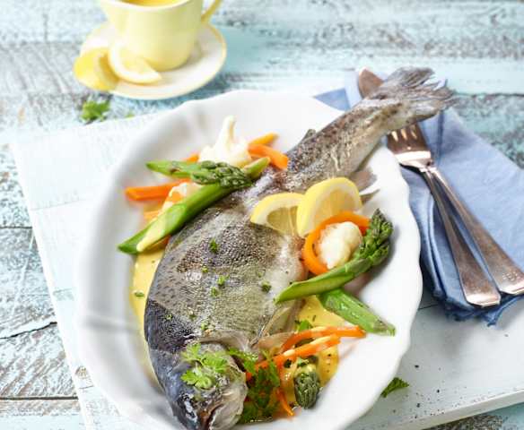 Forellen mit Sauce Hollandaise