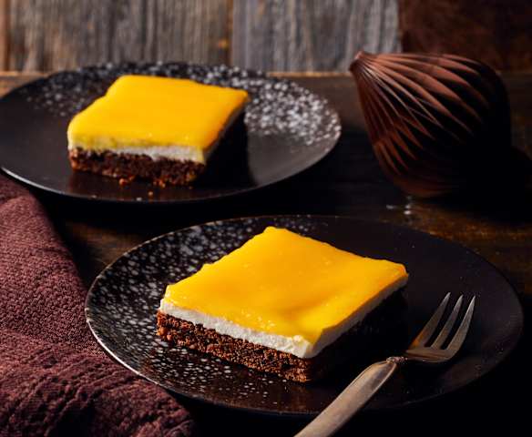 Schoko-Nuss-Kuchen mit Mango
