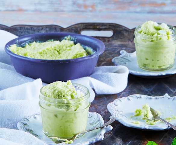 Nieve de aguacate y coco