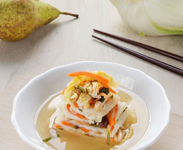 Baek kimchi (Kimchi con fruta o blanco)