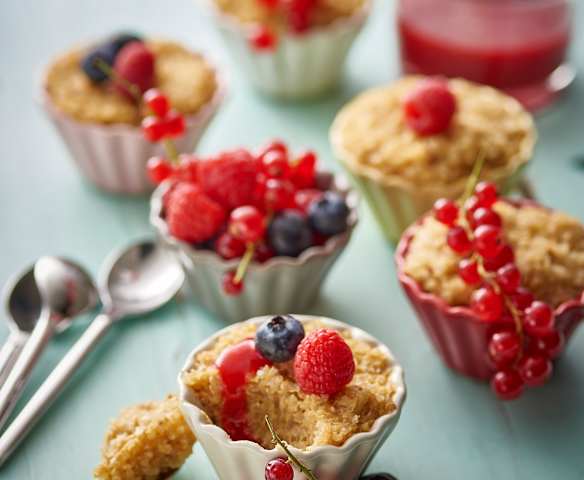 Quinoa puddings with raspberry sauce Quinoa puddings with raspberry sauce