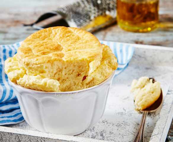Souffle de queso gruyere