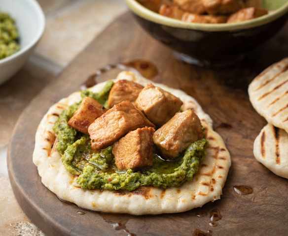 Bocconcini di maiale con pesto di broccoli e piadina