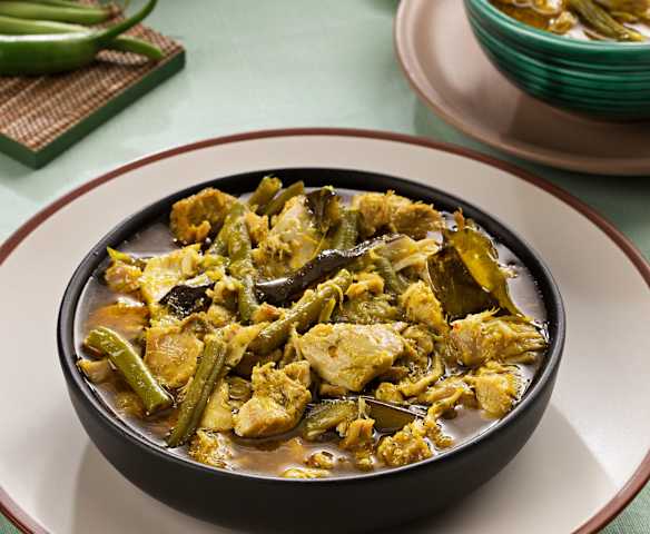 Curry verde tailandés de pollo (Kaeng khiao waan) - Tailandia