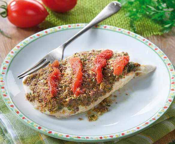 Fettine di pollo con olive e pistacchi