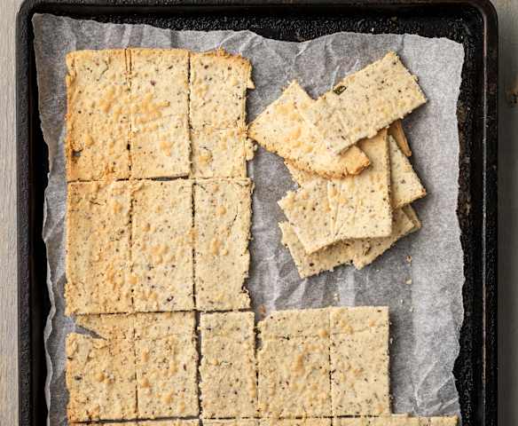 Rosemary and Parmesan Almond Pulp Crackers