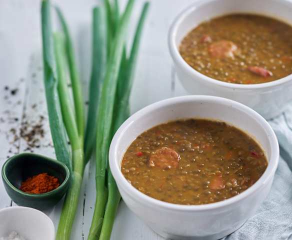 Gulasz z zielonej soczewicy i chorizo
