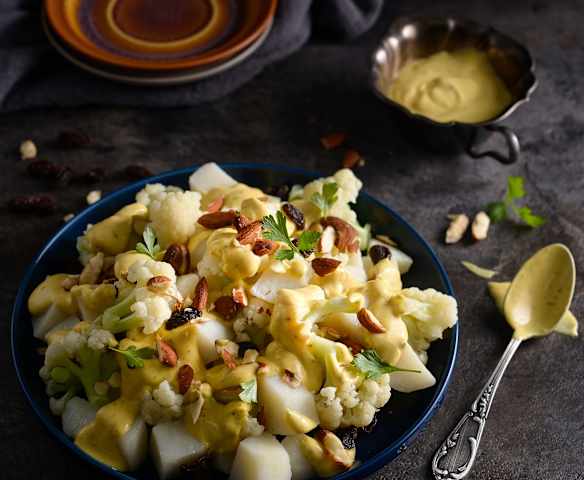 薑黃馬鈴薯溫沙拉