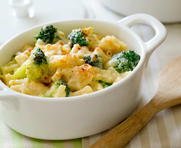 Broccoli and three cheese pasta bake