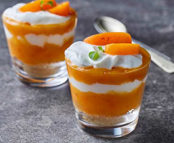 Bicchierini dolci alle albicocche