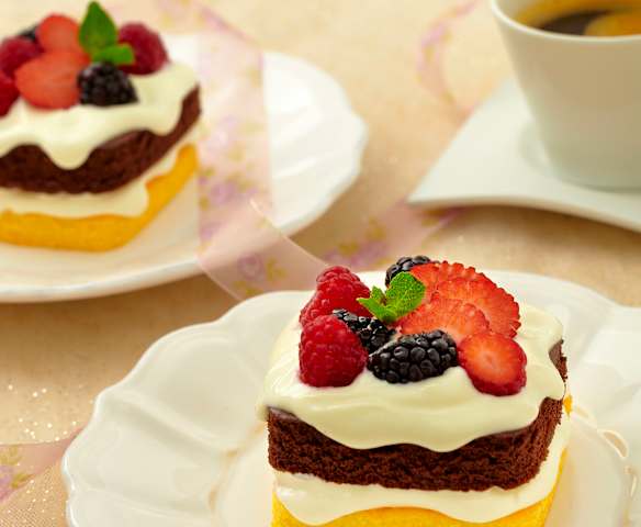 Barevné ovocné řezy