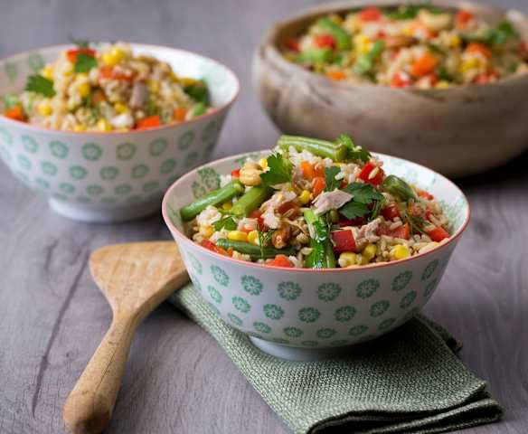 Salat med brune ris Salat med brune ris