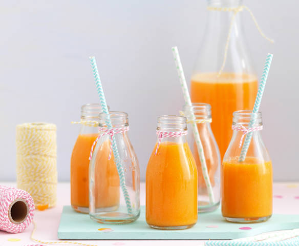 Sumo de manga e cenoura