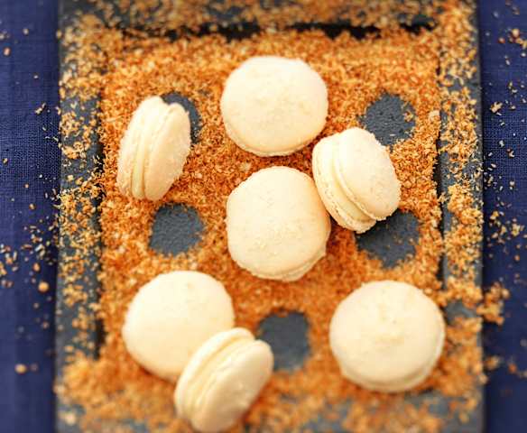 Macarons coco-chocolat blanc