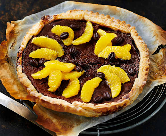 Mokka-Tarte mit Orangen