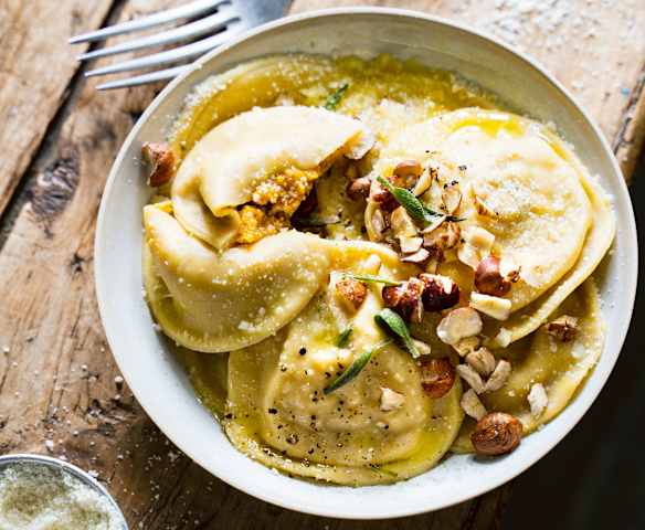 Ravioli de courge aux noisettes