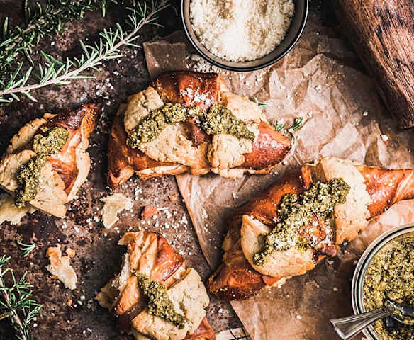 Crookie parmesan, romarin et pesto revisité