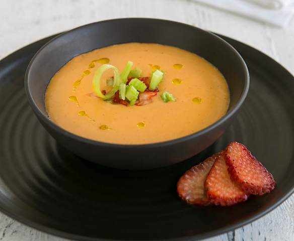 Γκασπάτσο φράουλας