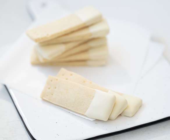 Magnolia Kitchen orange and cardamom shortbread Magnolia Kitchen orange and cardamom shortbread