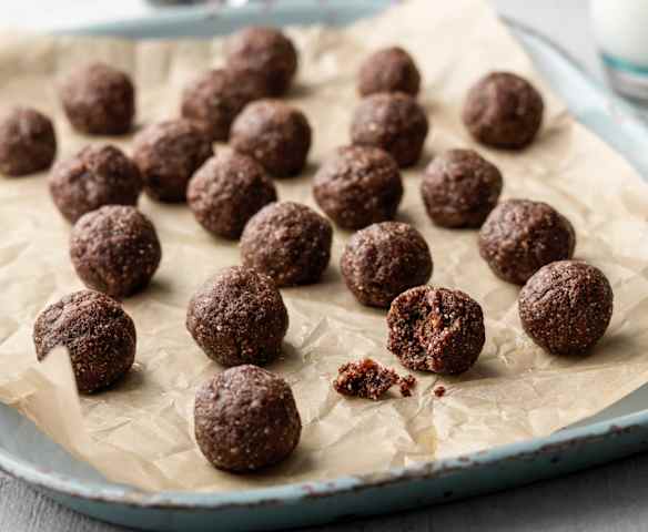 Chocolate Hazelnut Energy Balls