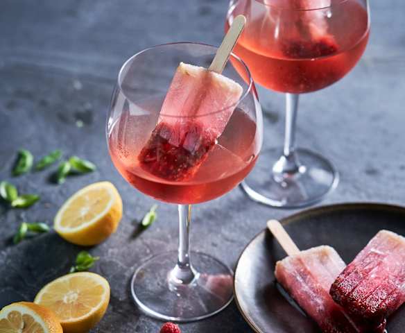 Sorvete de rosé e limonada