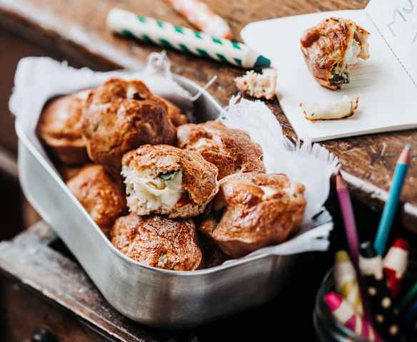 Muffins cheesy aux légumes d'été