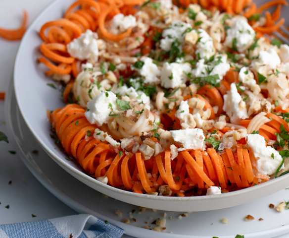 Spiralized Carrots and Apple Salad with Feta and Walnuts
