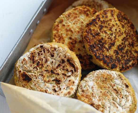 Hambúrguer de grão, milho e feijão