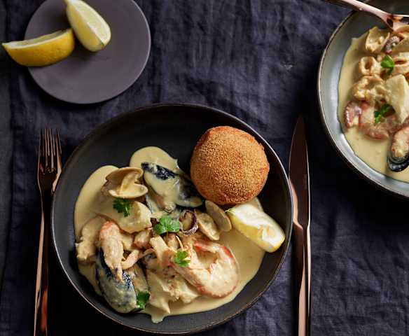 Zuppetta di mare con crocchette di patate Zuppetta di mare con crocchette di patate