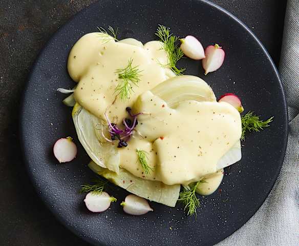 Finocchi sottovuoto con fonduta al Parmigiano Reggiano