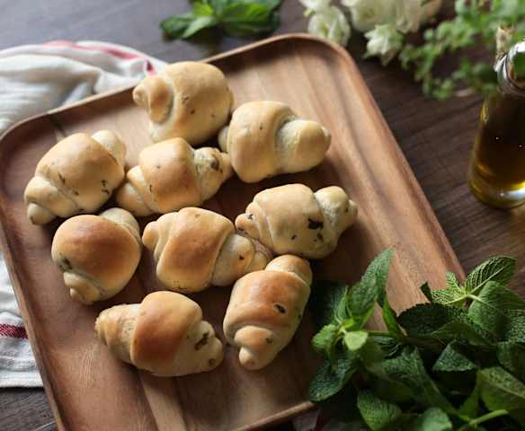 Panini alla menta (di Erica Liverani)