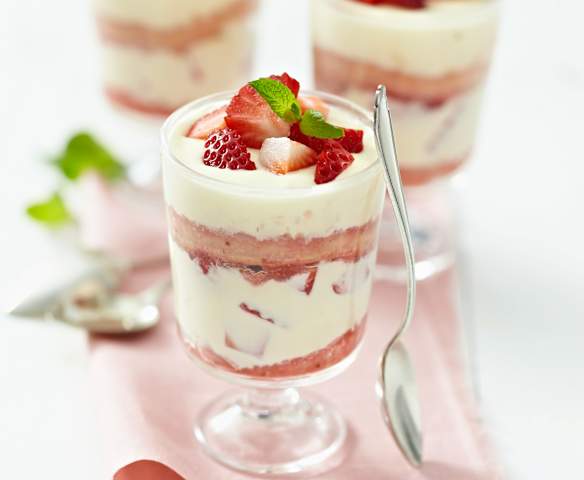 Tiramisu mit Erdbeeren Tiramisu mit Erdbeeren