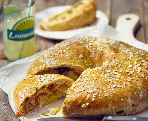 Porree-Käse-Kranz mit Kasseler