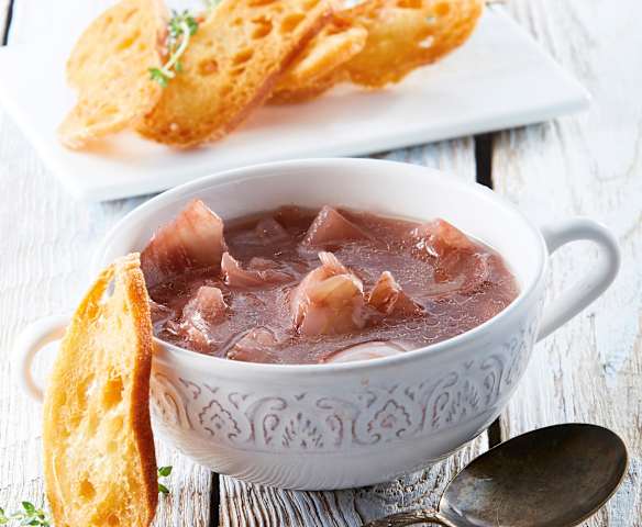 Sopa de cebolla vegana